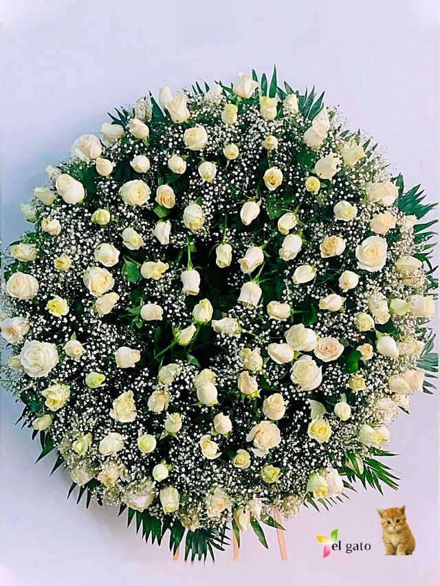 Corona Fúnebre 125 Rosas
